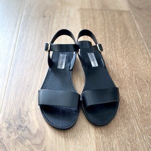 Steve Madden black sandals 6.5